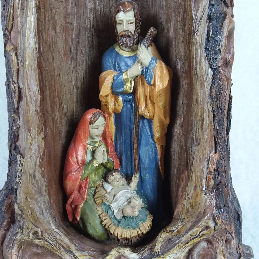 Nativity Scene Cross Tree Trunk 